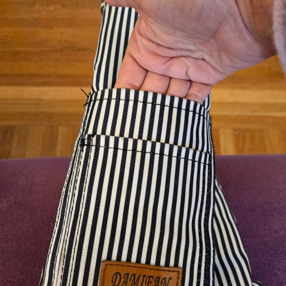 Pet Carrier/Pet Sling for Small Dogs - Picture 5 of 9